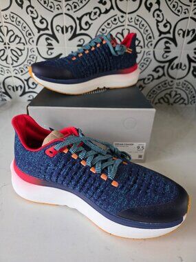 New Rabbit Dream Chaser Men's size 9.5 running shoes Beacon Blue Dive